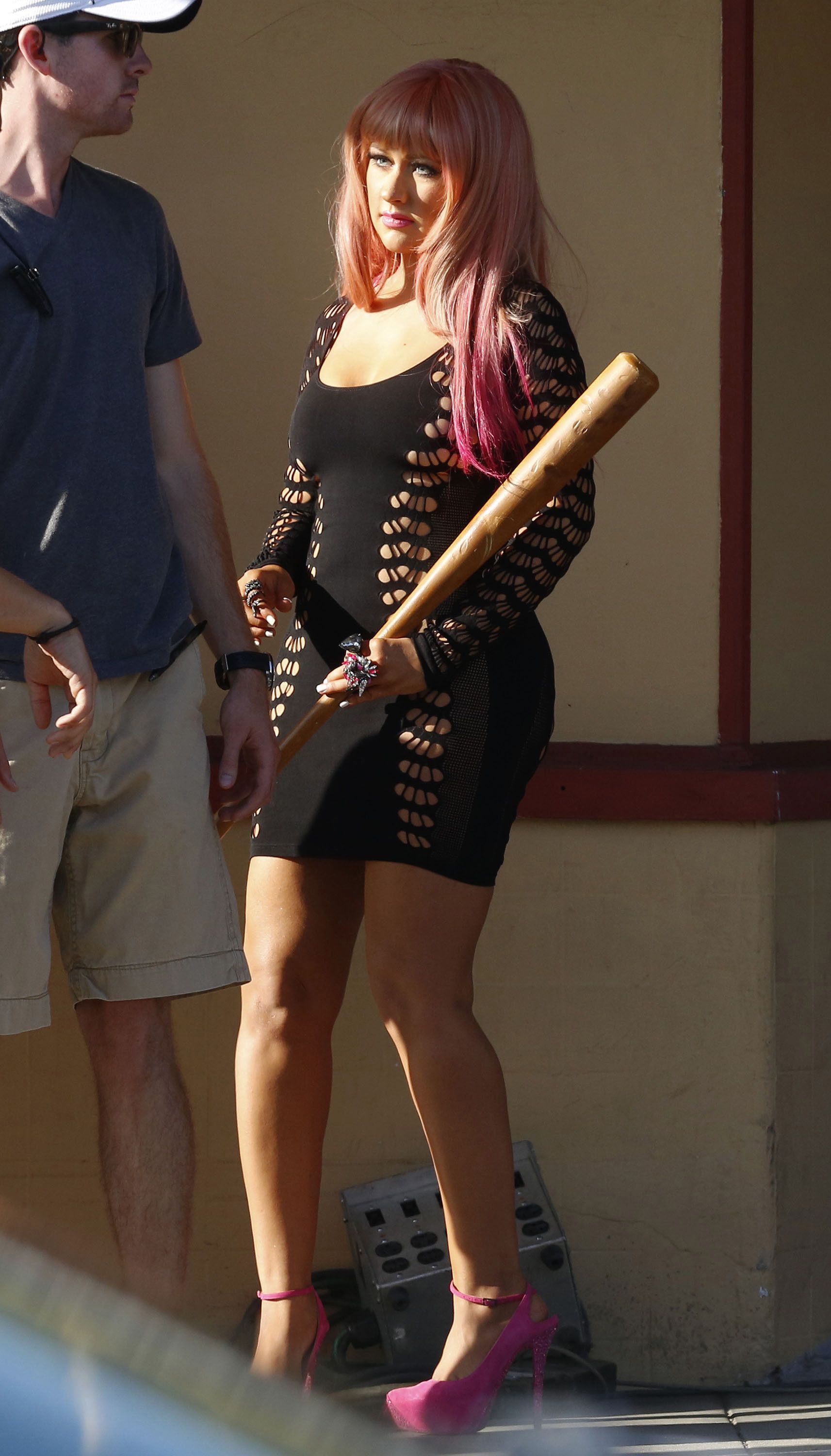 Christina Aguilera - on the Set of Her Your Body Music Video in LA 24.08.2012_24.jpg