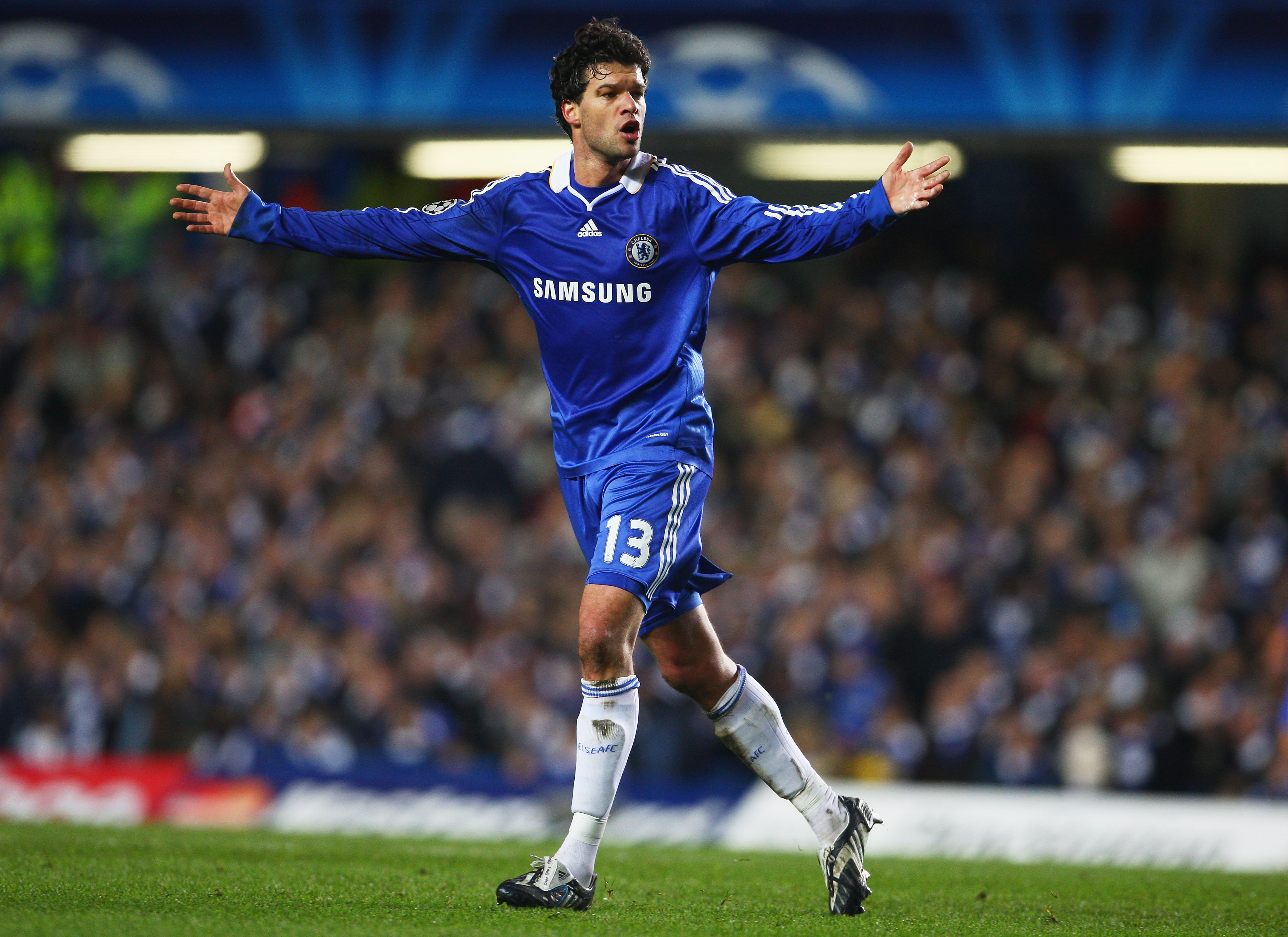 ChelseavCFRClujNapocaUEFAChampionsLeaguebAslX2Qhudw.jpg