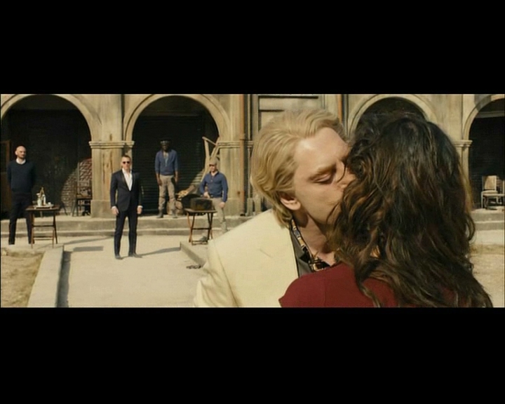 007_skyfall.wmv.082.jpg