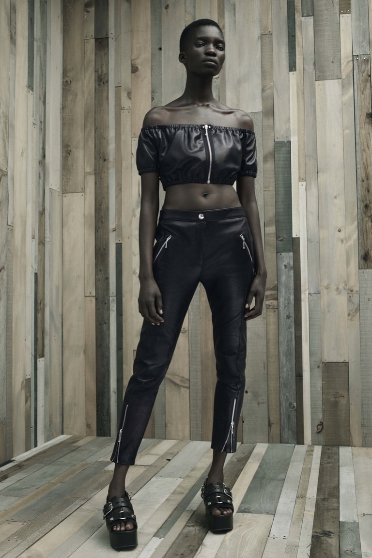 95aecdc8fe1a92d874e44a70ec14bbef_alexander_wang_011_1366_12106ba018a6bde85d0c63207a_bbc4130b7d335b37