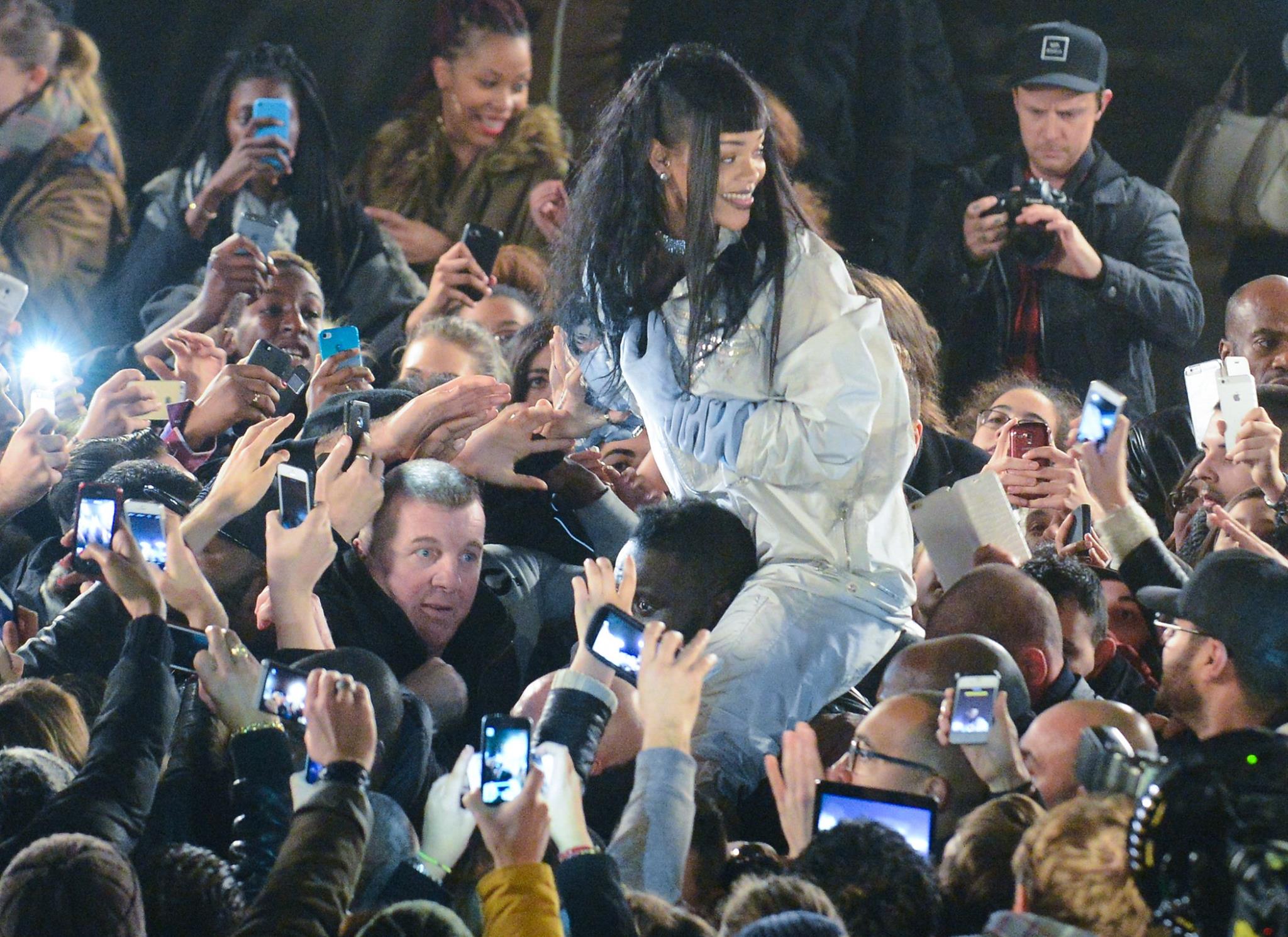 _Rihanna__99.jpg