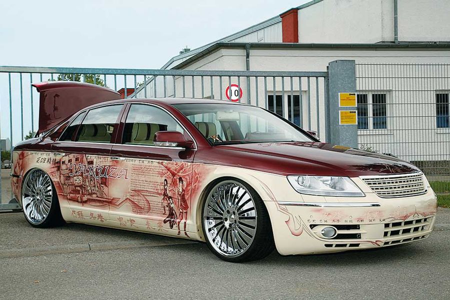 10mansorywhiteghost1.jpg