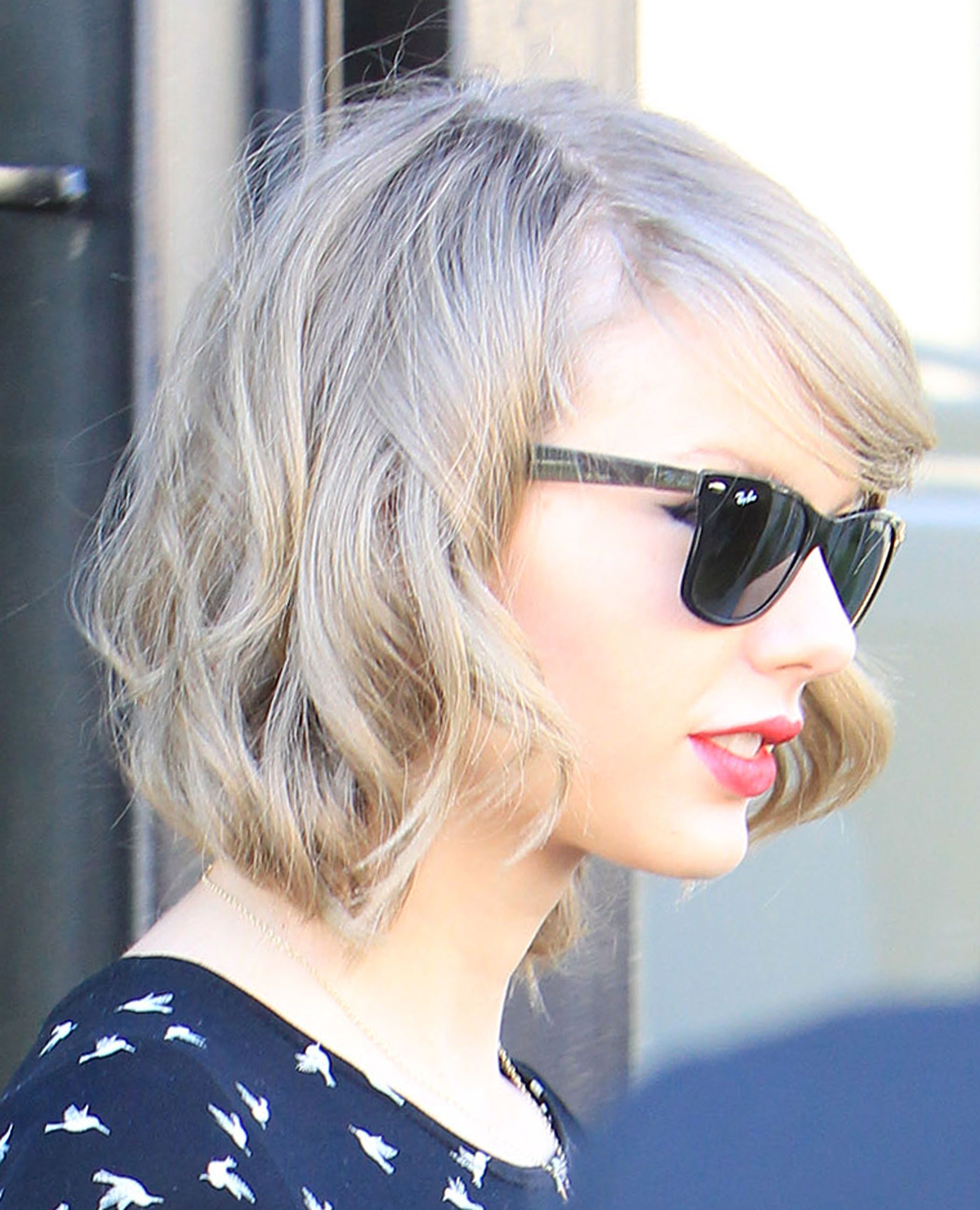Taylor Swift - Shopping in Los Angeles Feb.23.2014 144.jpg