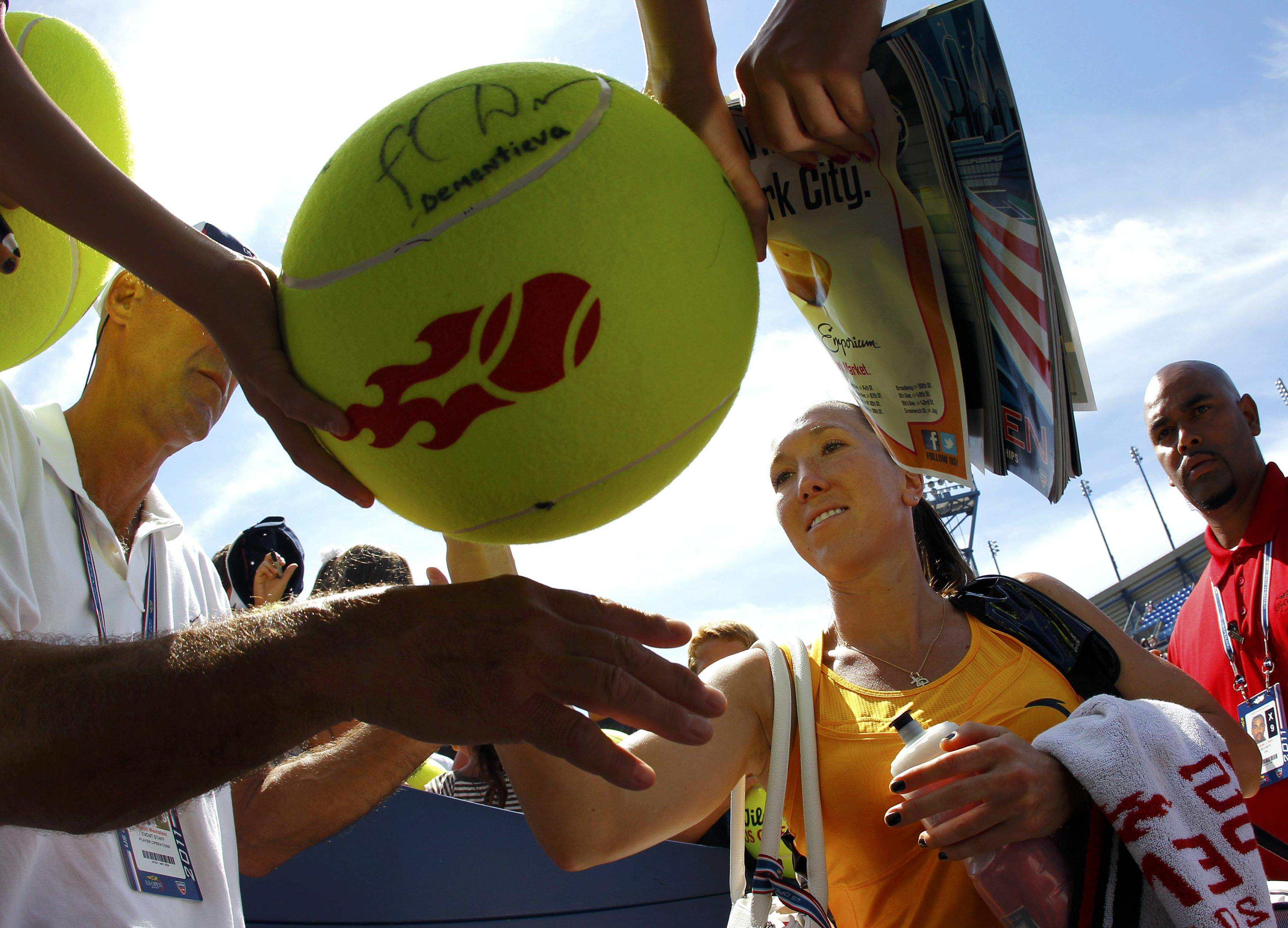 Jelena Jankovic @ US Open 2011 - Round 2790lo.jpg