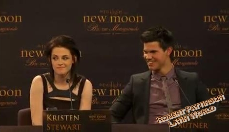 New Moon Interview mit Chris Weitz , Robert Pattinson,Taylor Lautner und Kristen Stewart13.jpg