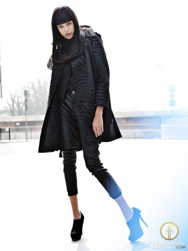 000000422700-emely_montero-fit.jpg