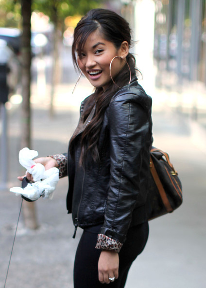 Elise+Estrada+Outside+Shangri+La+Hotel+Vancouver+y8Xzh5gRXegl.jpg