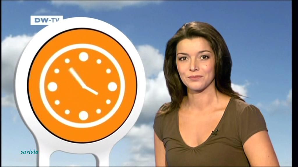 AnaPlasenciaDW-TVGlobal30003.08.2009-Saviola_75.jpg