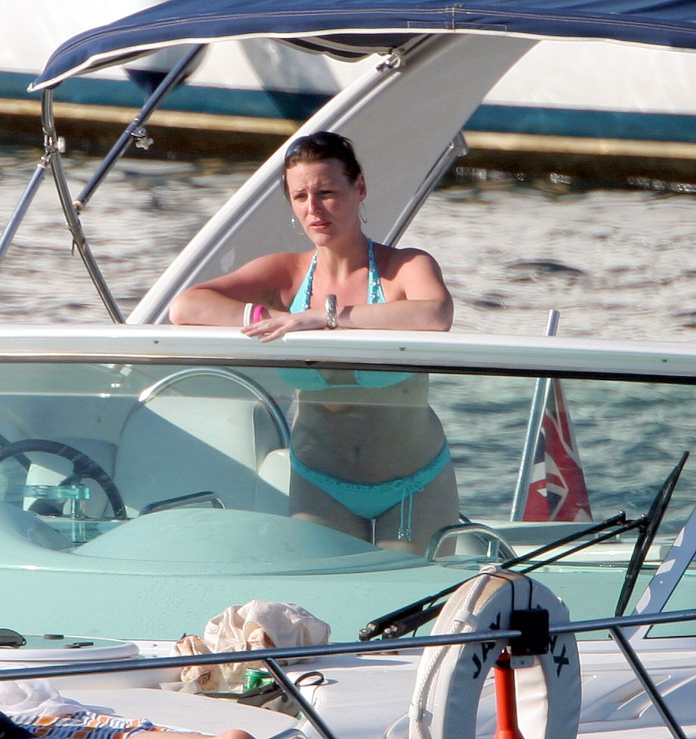 SuranneJones_BikiniMajorca15thAugust200522.jpg