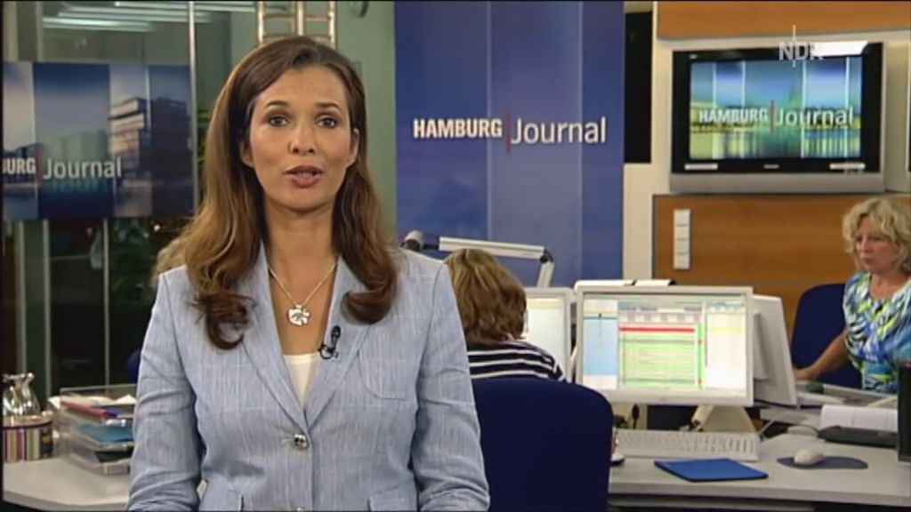 Julia-Niharika Sen Hamburg Journal 19.07 (9)_1.jpg