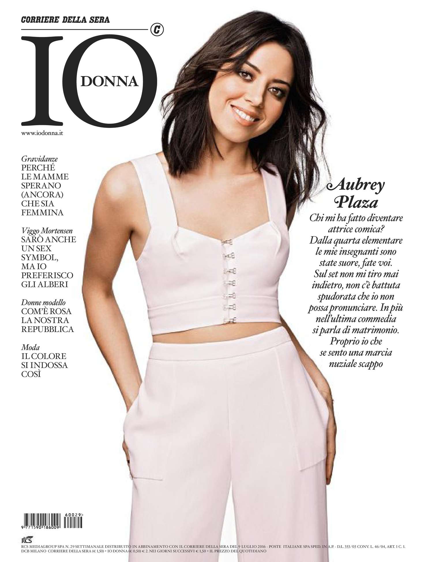 Aubrey-Plaza--Io-Donna-del-Corriere-della-Sera-2016--03.jpg