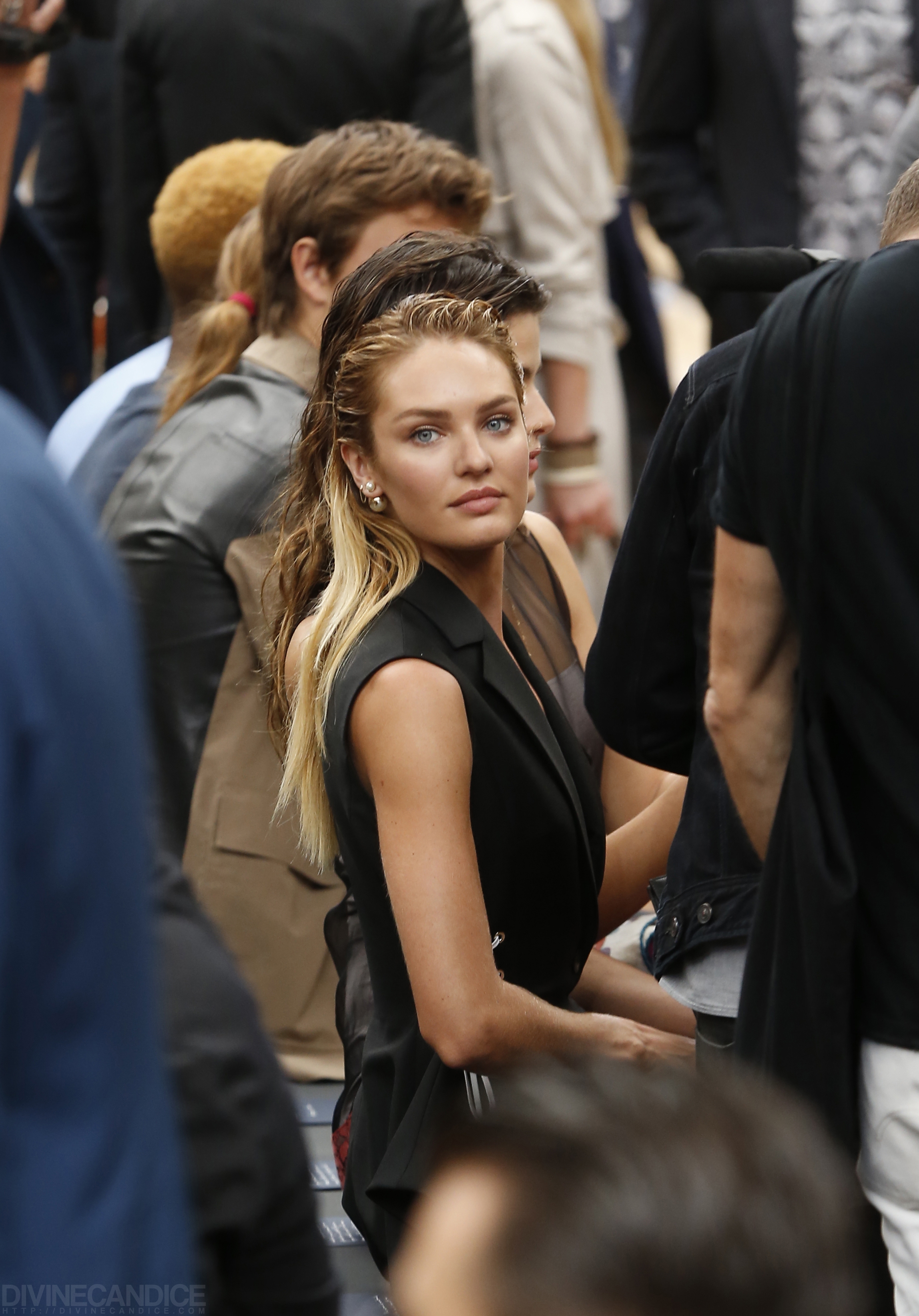 candice front row at dior homme at pfw 123.jpg