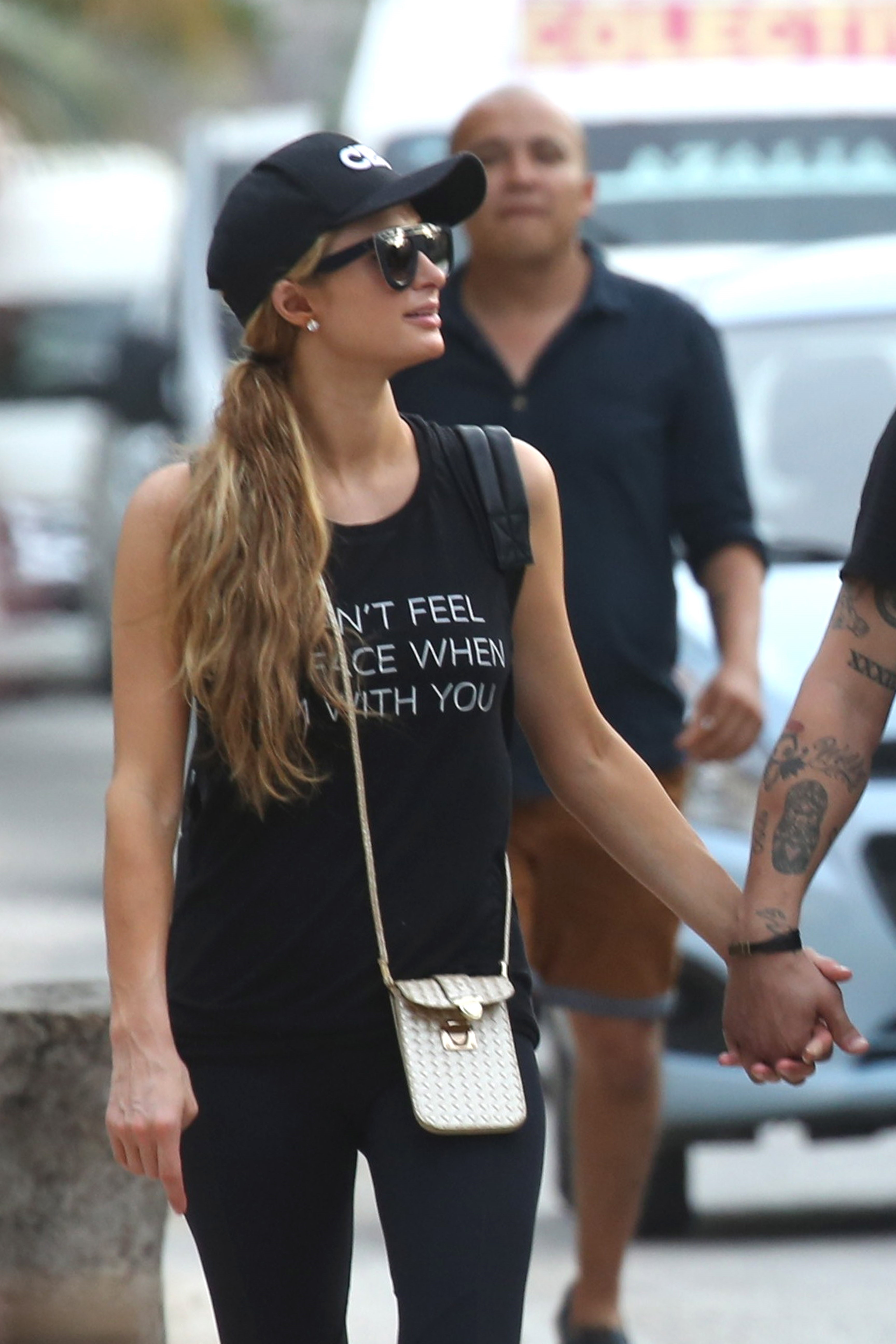 MCFan_for_Celeblounge&HQCelebCorner14-03-2017 12-12Paris Hilton, Chris Zylka_08.jpg