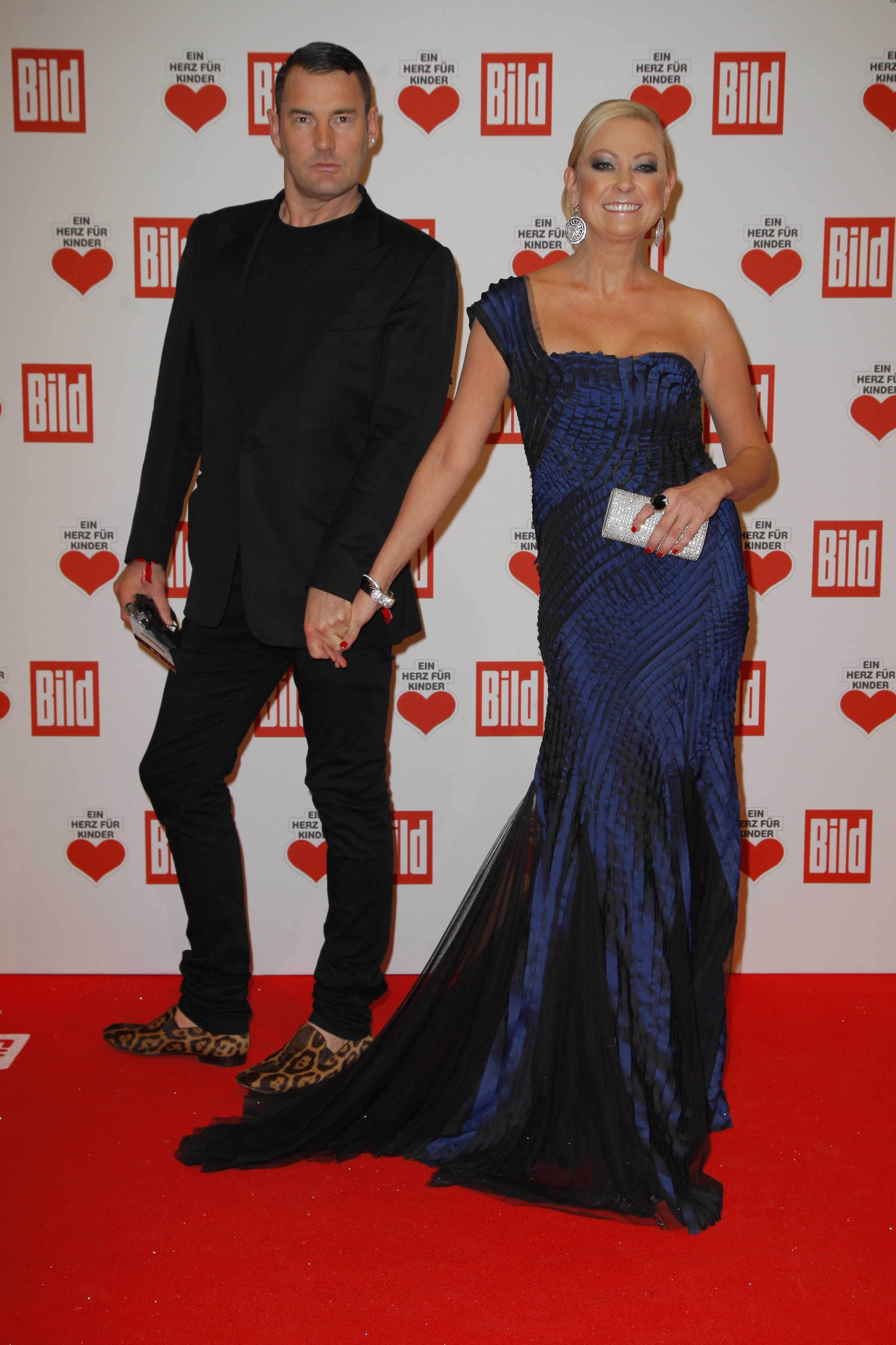 MCFan_for_celeblounge19-12-2011 00-00_44.JPG