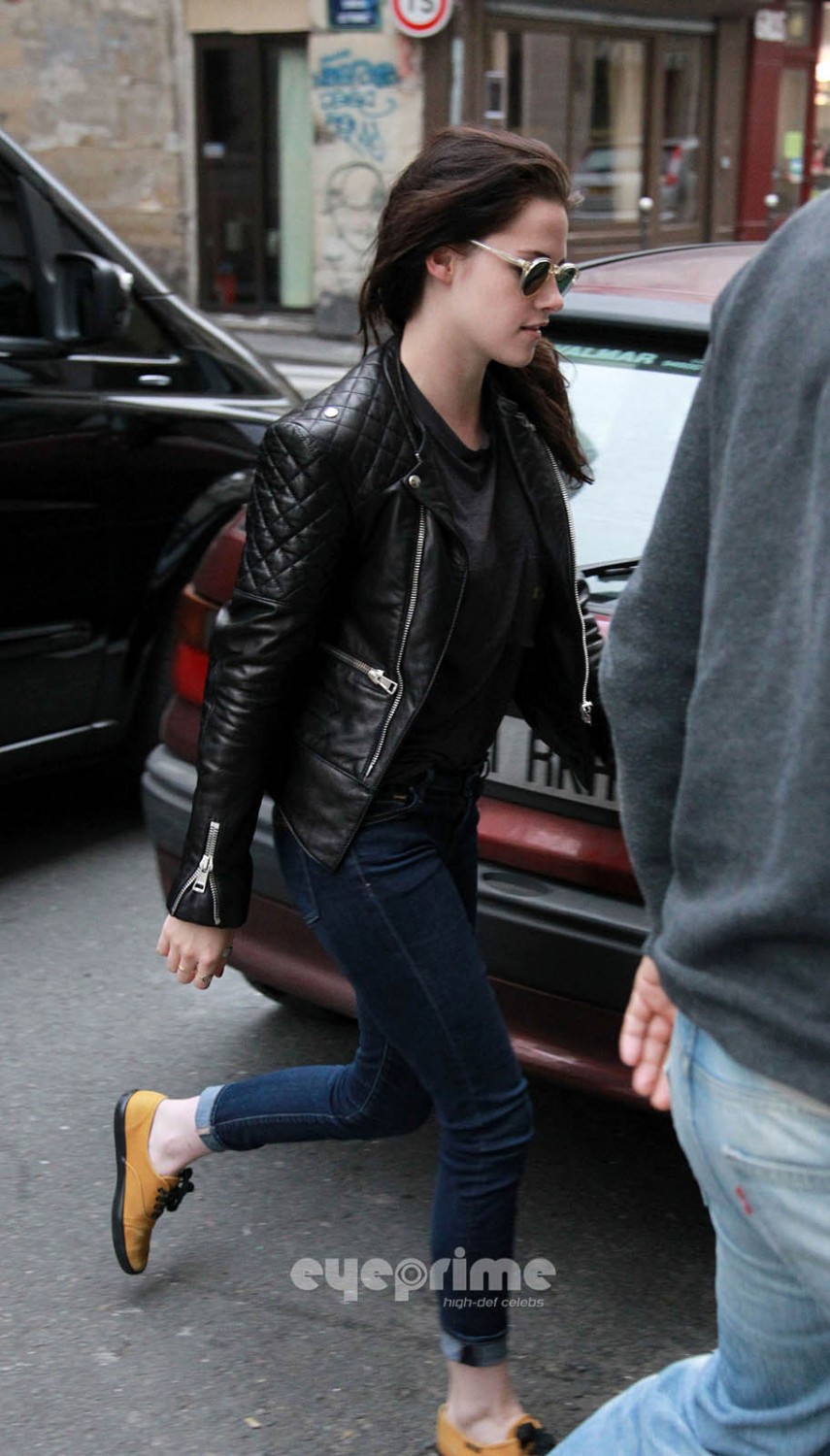 kristen_eyeprime_3559-855x1500.jpg