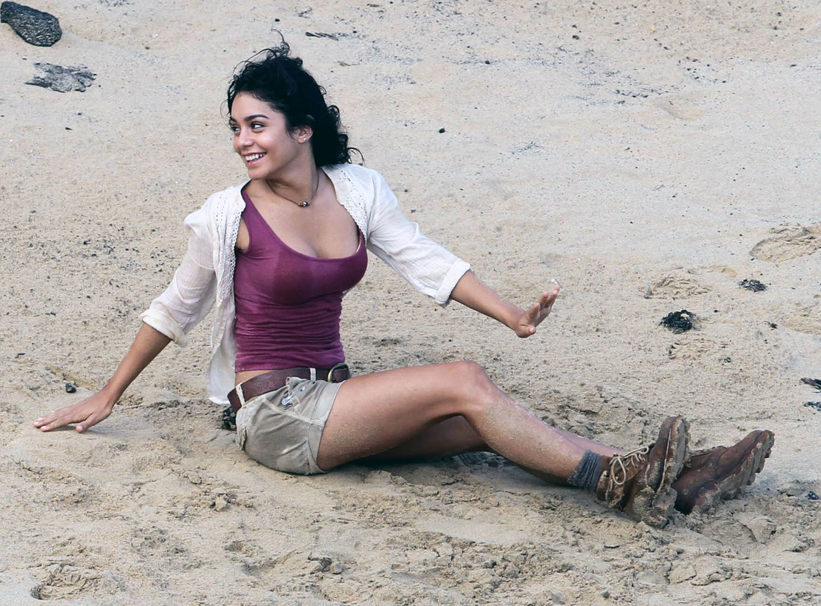 vanessa-hudgens-journey-2-mysterious-island-09.jpg