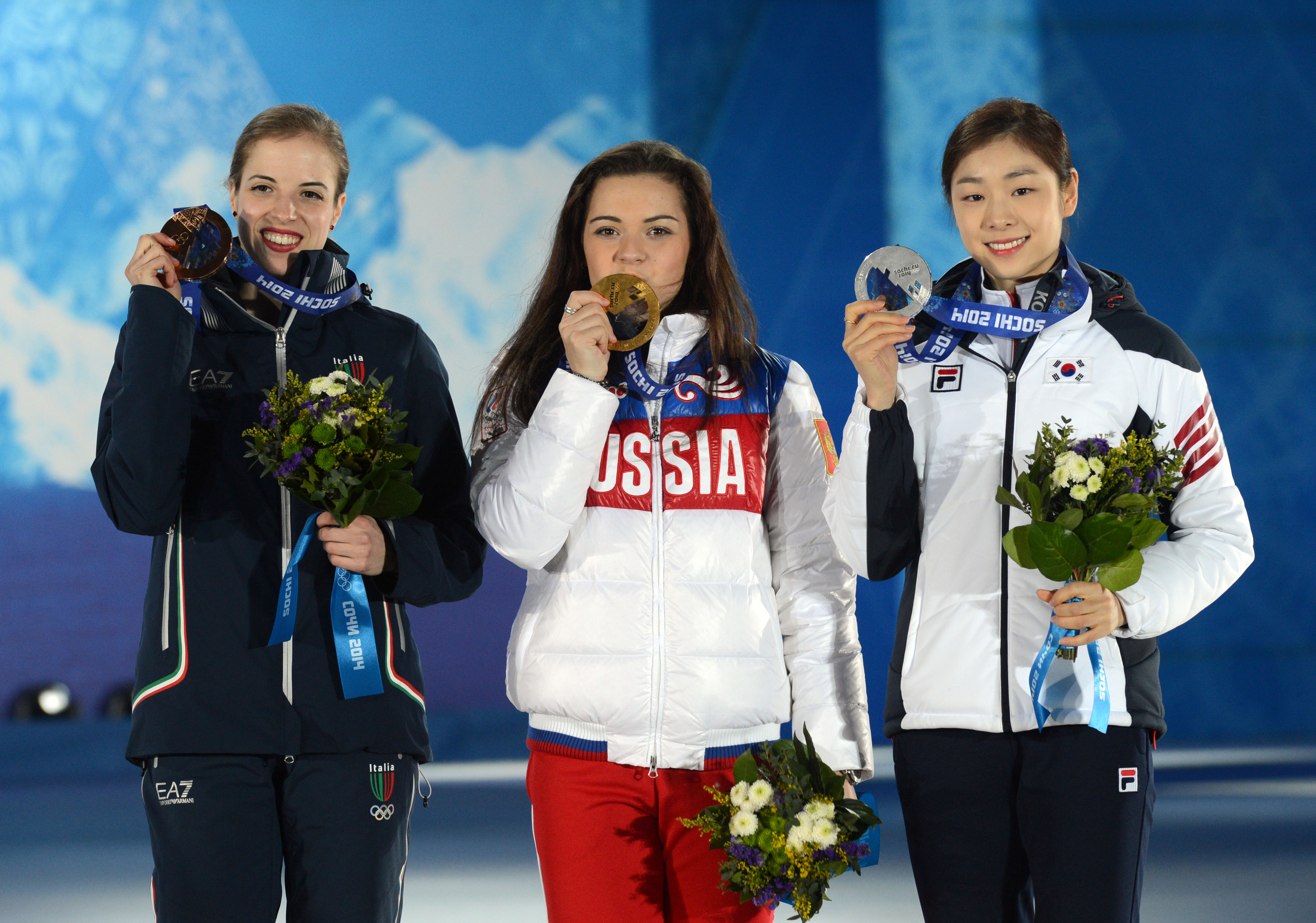 Данной олимпиады. Аделина Сотникова Сочи 2014. Аделина Сотникова олимпиада 2014. Аделина Сотникова олимпиада. Аделина Сотникова олимпиада Сочи.