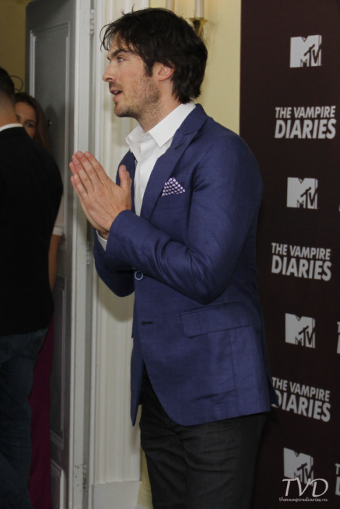 127104-cf6b0-78897147-m750x740-ufc387.jpg